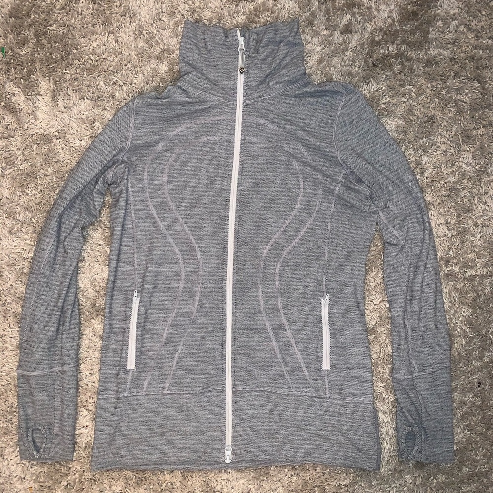 Women’s Lululemon gray zip jacket